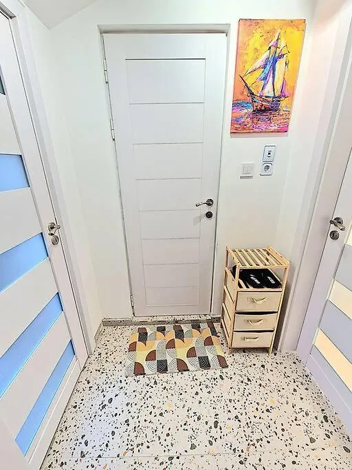 Art Apartment + 2Bd Parking Space Varna