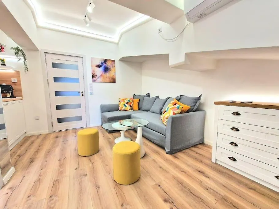 Art Apartment + 2Bd Parking Space Varna